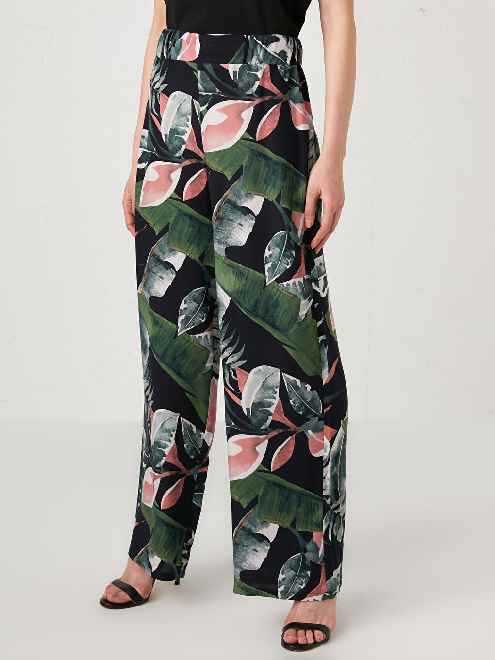Elastic Waist Printed Viscose Women Trousers-1