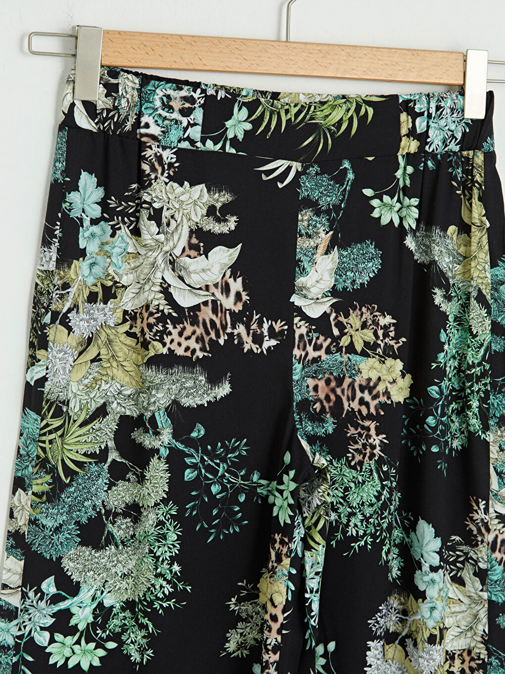 Pantalone od viskoze sa elastičnim strukom i štampanim dezenom za žene-7