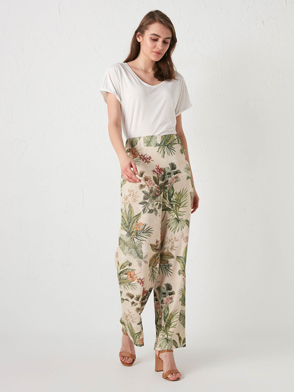 Elastic Waist Printed Viscose Women Trousers-1