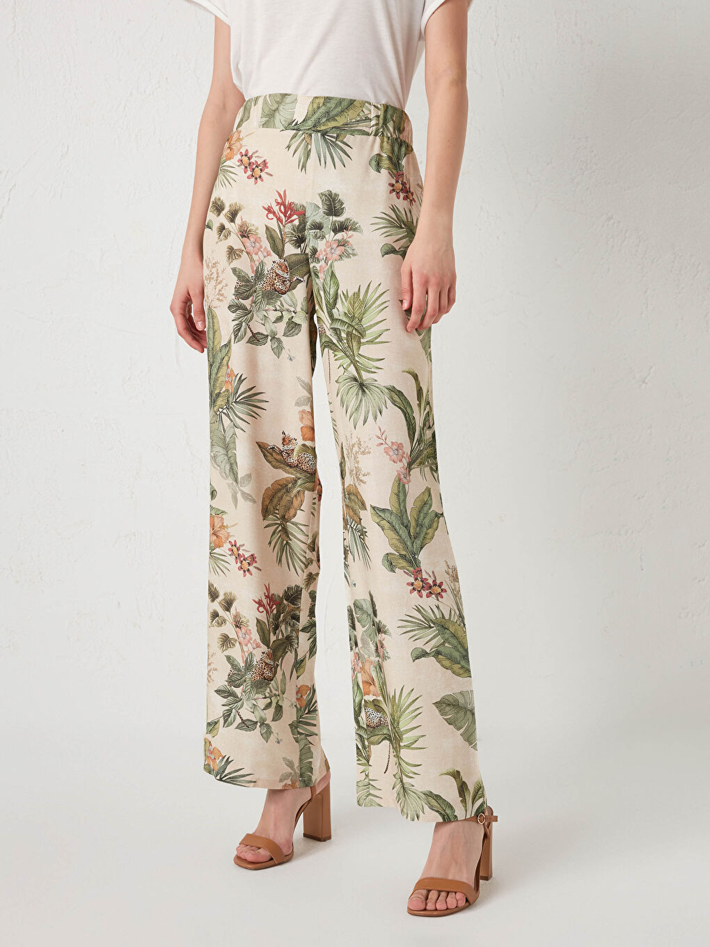 Elastic Waist Printed Viscose Women Trousers-3