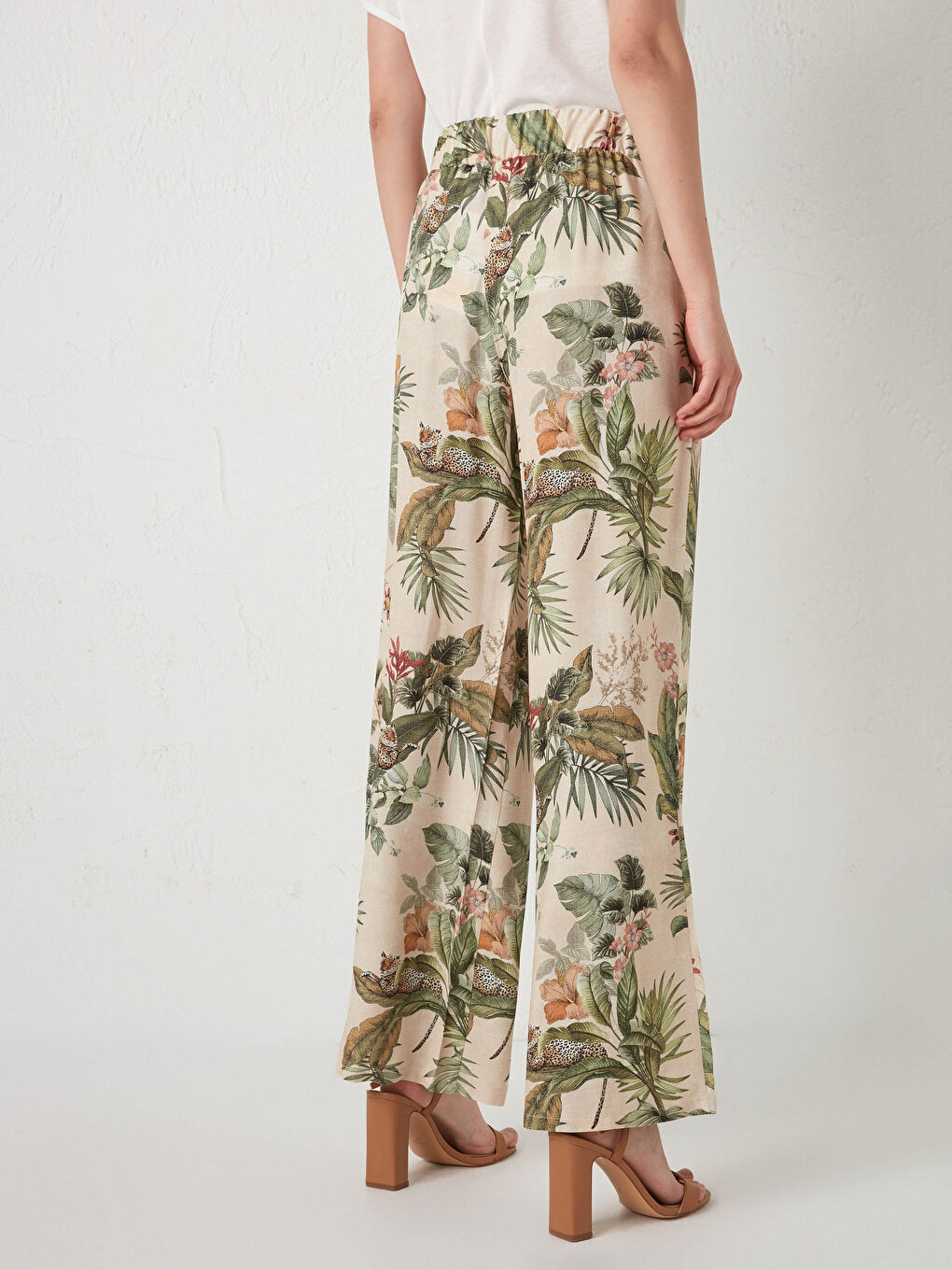 Elastic Waist Printed Viscose Women Trousers-4