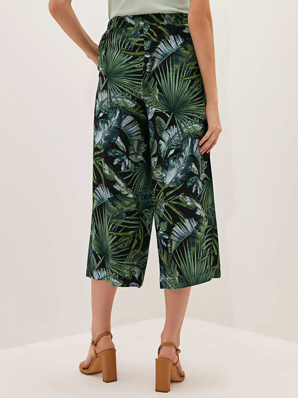 Pantalon Capri Femme En Tissu Belmando Imprimé Avec Taille Élastique Et Poches-3