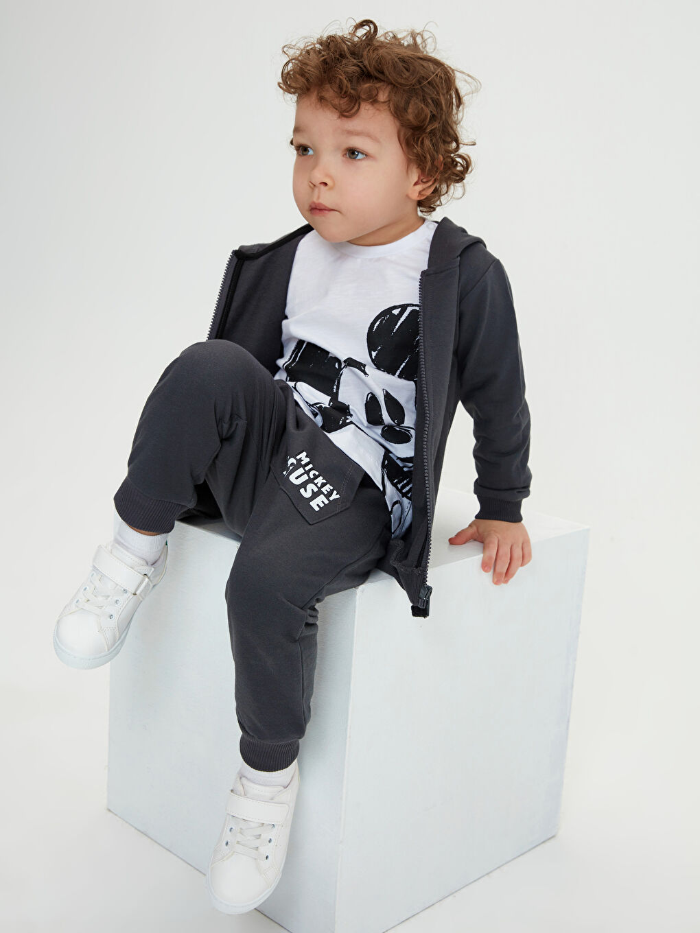 Antrasit Bisiklet Yaka Uzun Kollu Mickey Mouse Baskılı Erkek Bebek 3'lü Takım-2