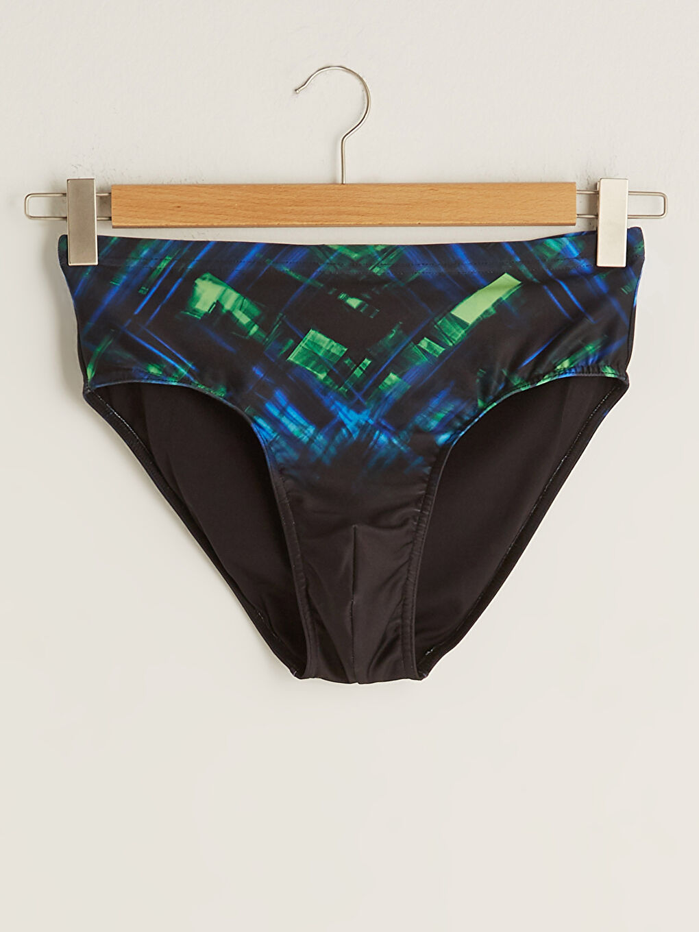 Siyah Standart Kalıp Esnek Kumaştan Erkek Slip Mayo