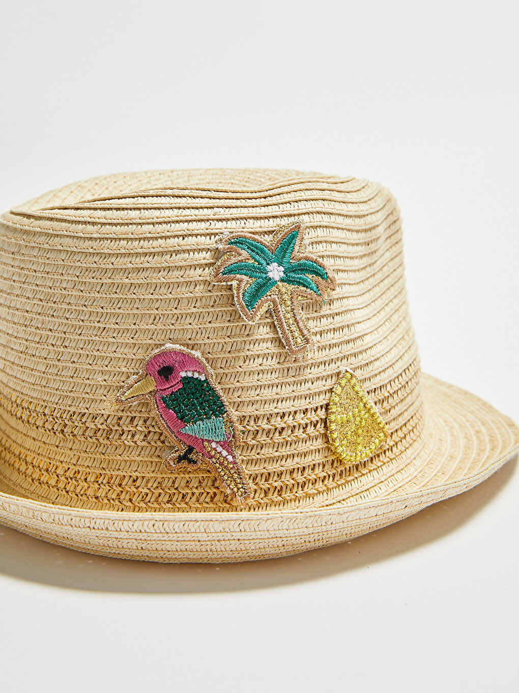 Фетровая шляпа с аппликацией для девочки-1