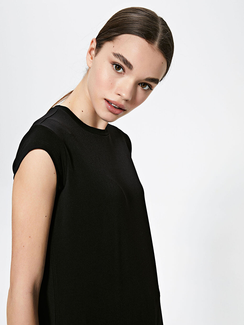 Crew Neck Straight Short Sleeve Crepe Woman Tunic-2