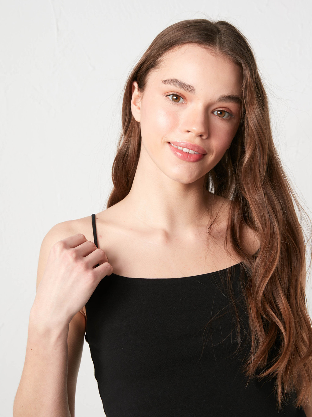 Square Neck Thin Strap Crop Athlete-2