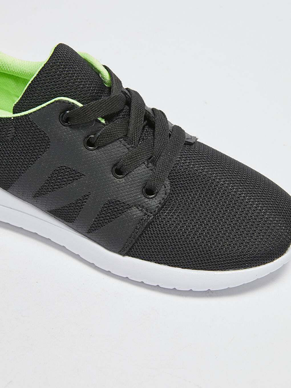 Siyah Bağcıklı Erkek Çocuk Aktif Spor Ayakkabı-2