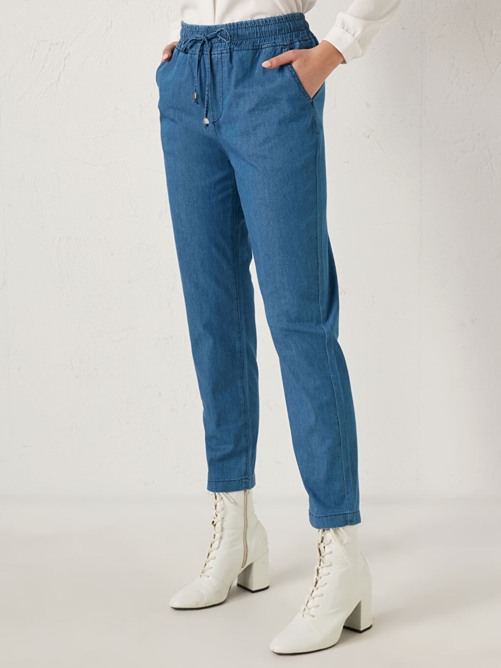 LCWAIKIKI Basic Jeans mit elastischem Bund -S19029Z8-563