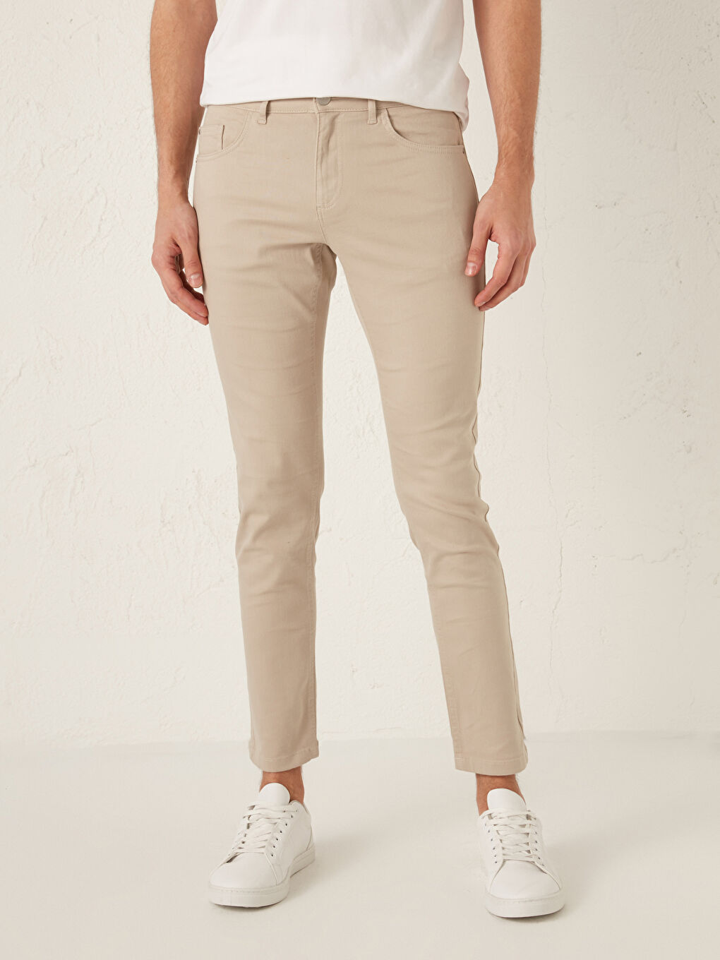 بنطلون رجالي بقصة رفيعة من قماش التويل-3