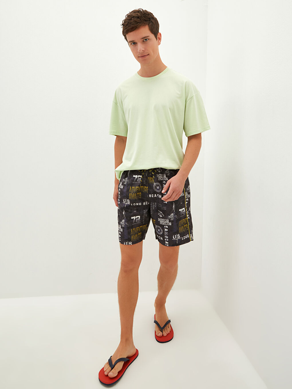 Antrasit Kısa Boy Baskılı Erkek Deniz Şortu-1