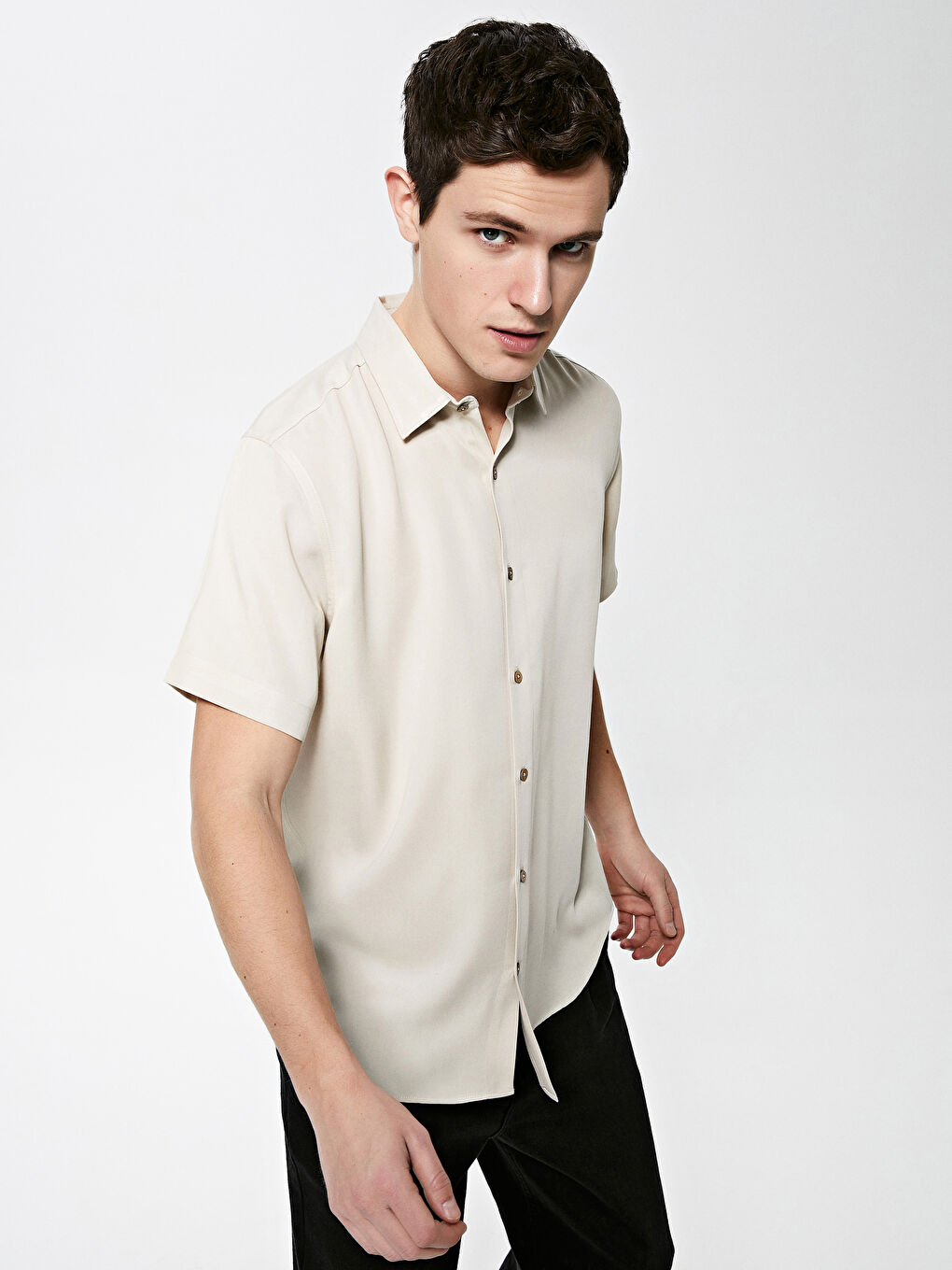 Bej Regular Fit Kısa Kollu Gabardin Erkek Gömlek