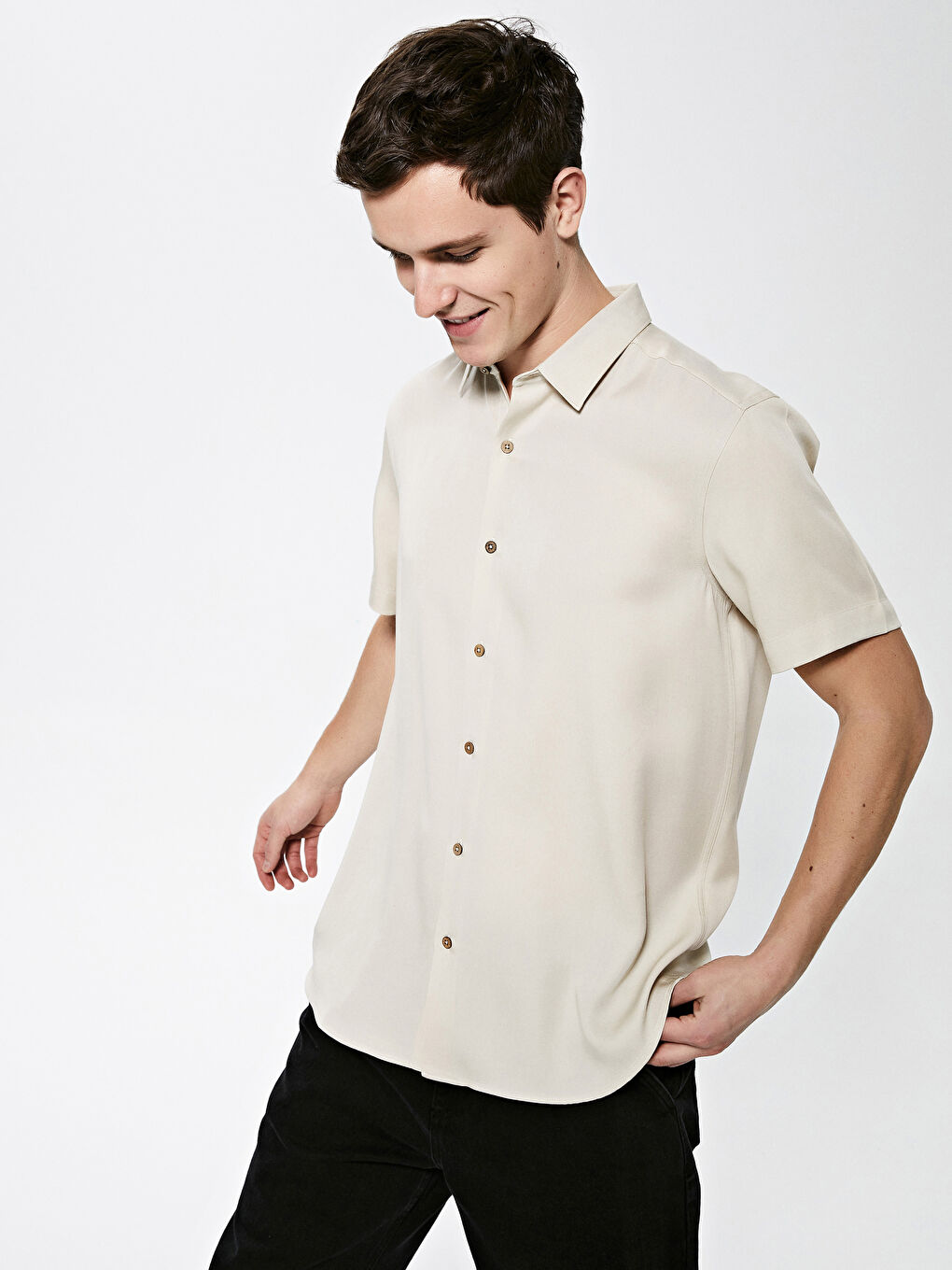 Bej Regular Fit Kısa Kollu Gabardin Erkek Gömlek-1