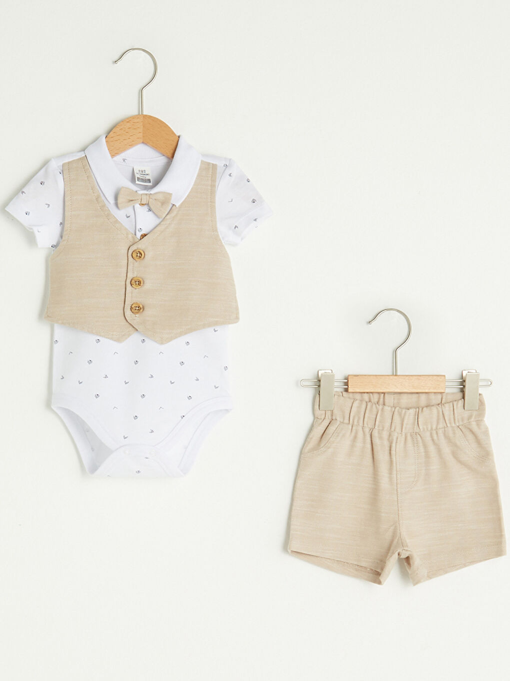 قميجة ب كول كم قصير قطن بيبي دري بالضغطات بودي و شورط مجموعة من جوج طروفة-2