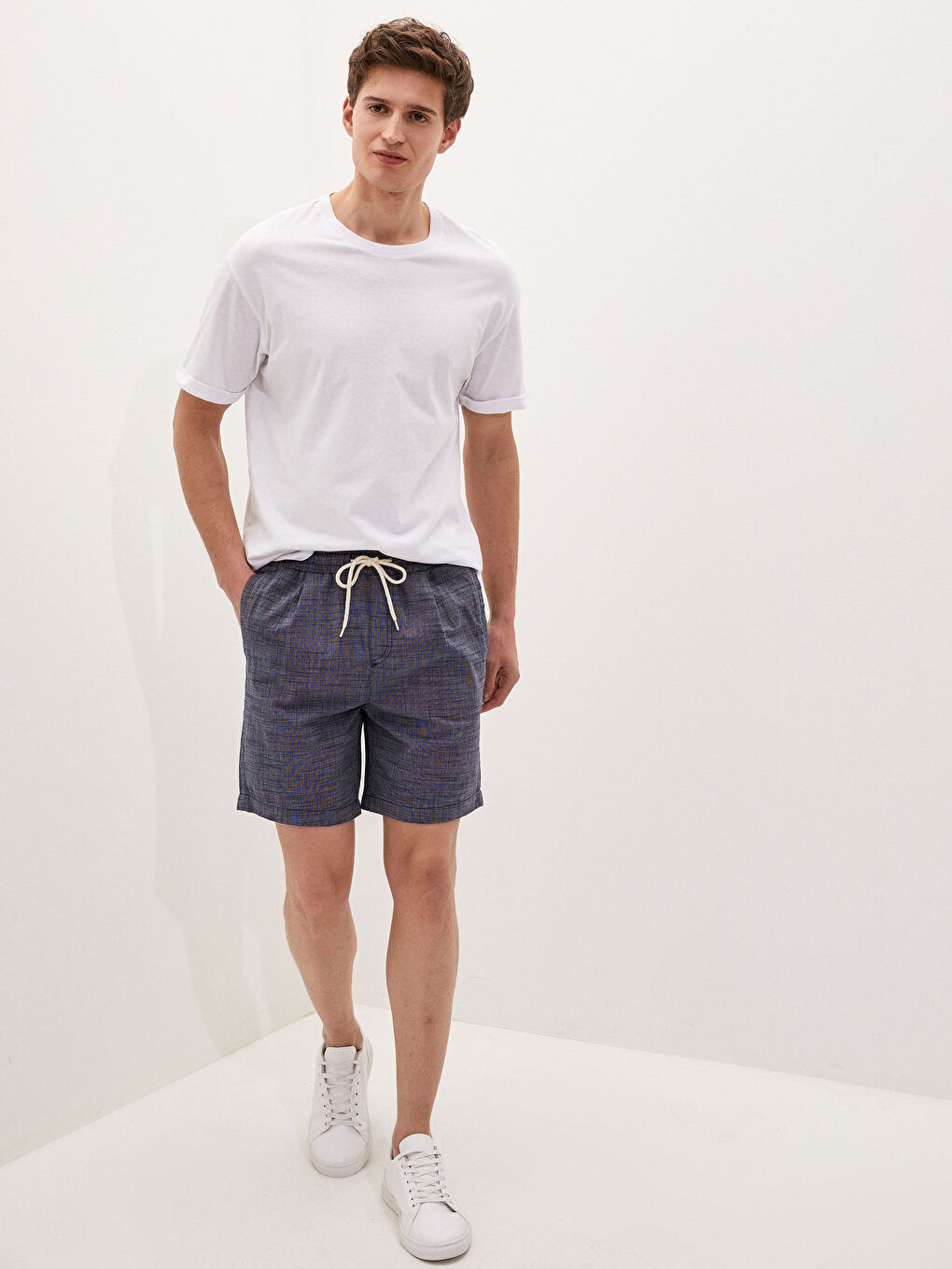 İndigo Slim Fit Gabardin Erkek Şort