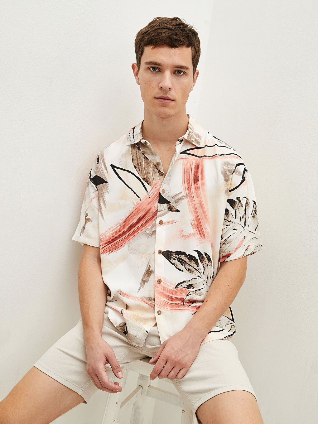 Gri Oversize Resort Yaka Kısa Kollu Poplin Erkek Gömlek