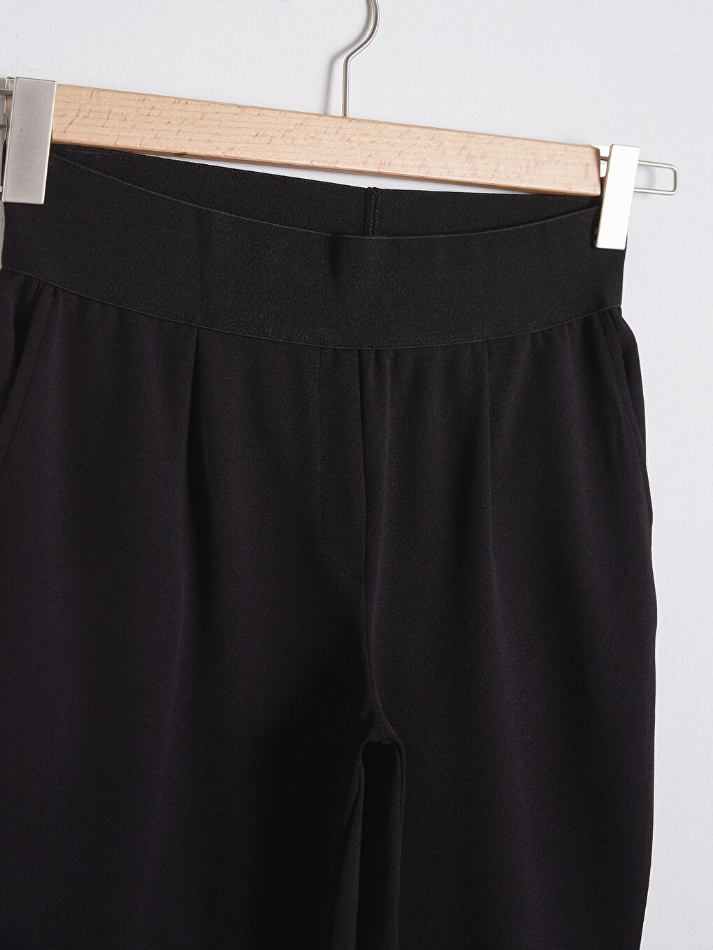 Siyah Beli Lastikli Krep Pantolon-8