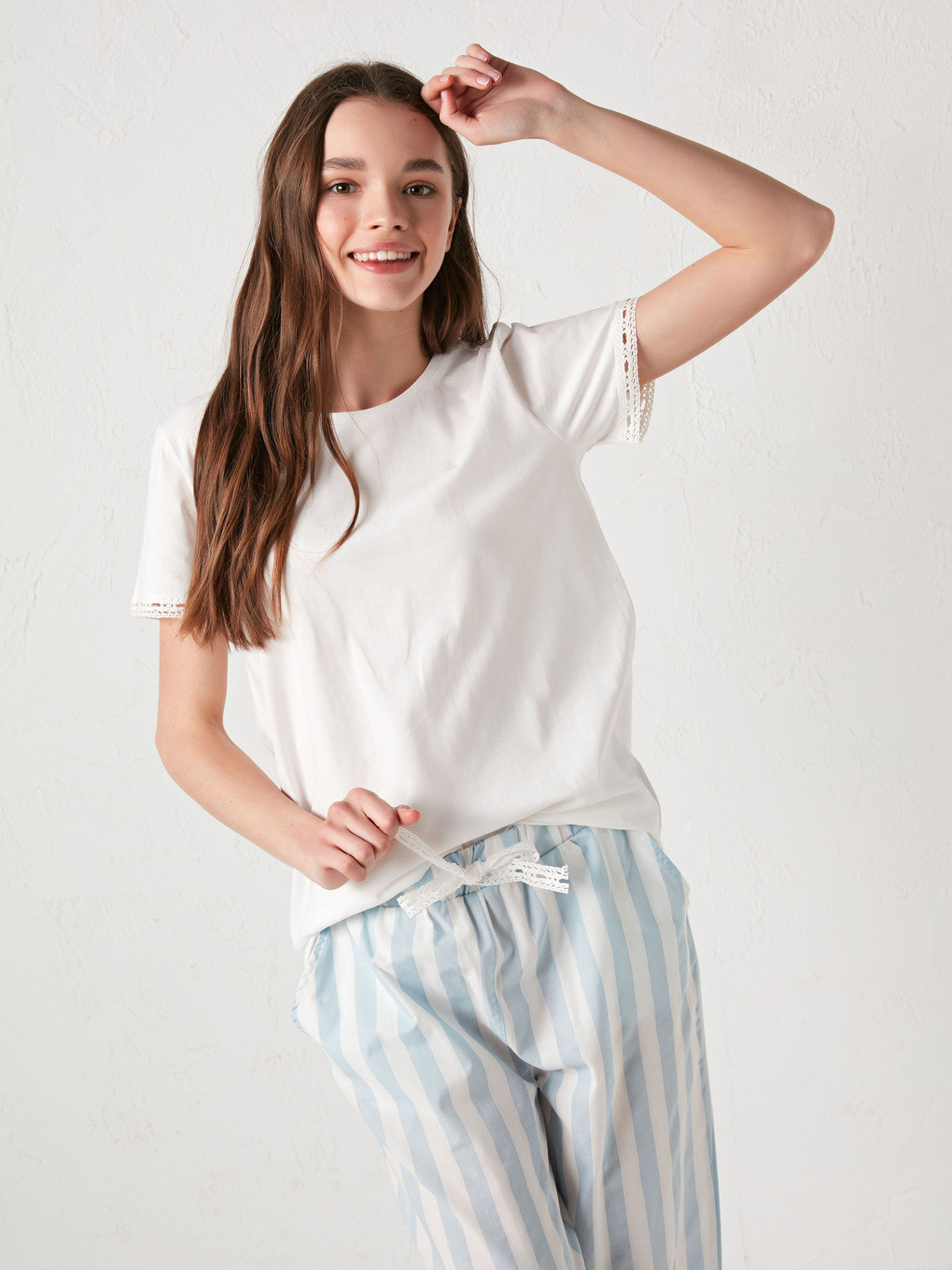 Mavi Bisiklet Yaka Çizgili Kısa Kollu Kadın Pijama Takımı-3