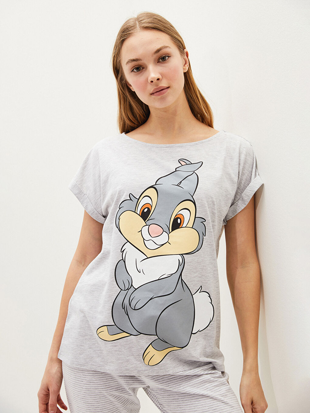 Crew Neck Thumper Printed Short Sleeve Women's Pajamas Set-1