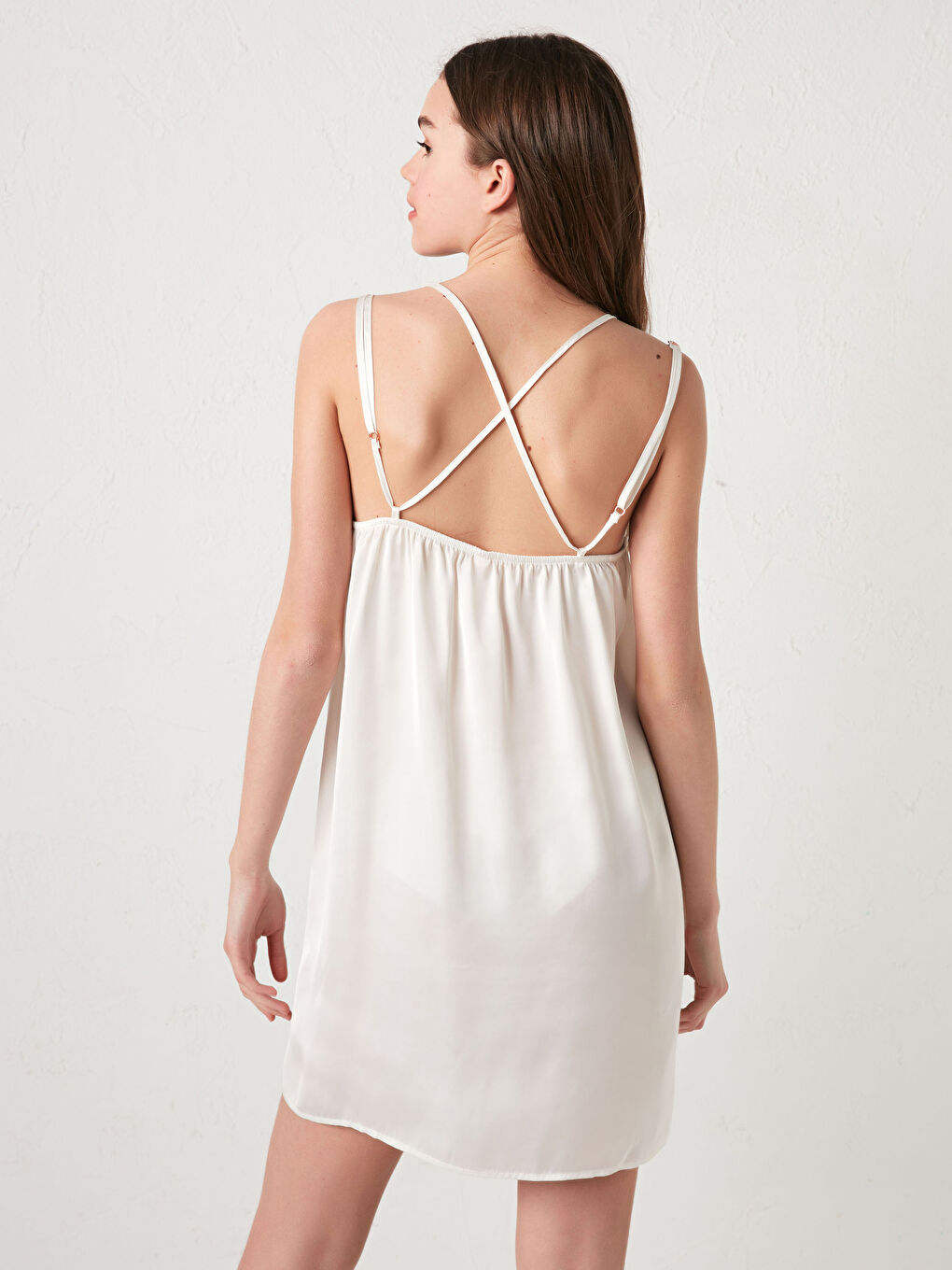 Beyaz V Yaka Dantel Detaylı İp Askılı Saten Kadın Bride Fantezi Gecelik-10