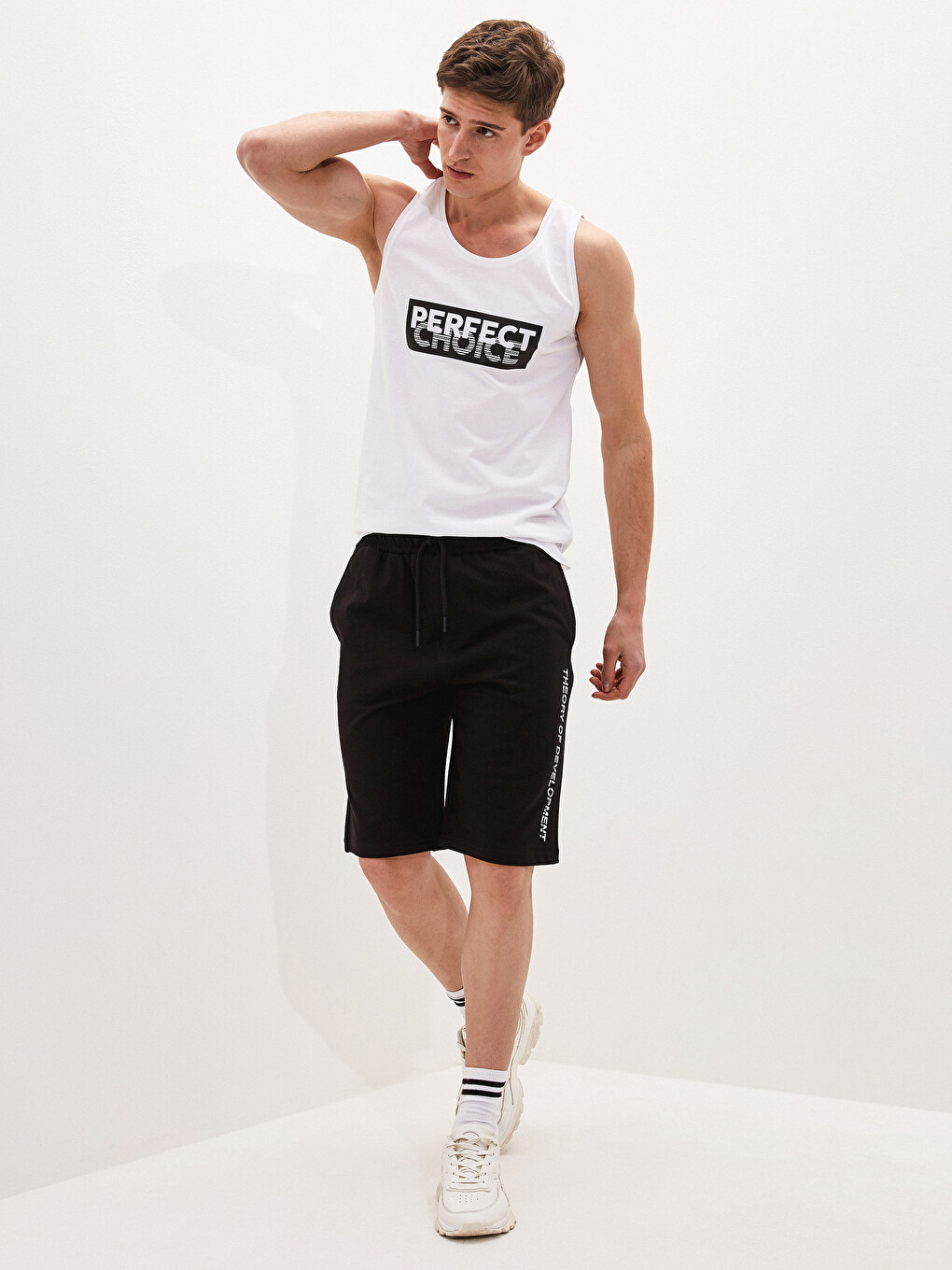 Narrow Mold Combed Cotton Men's Sports Shorts