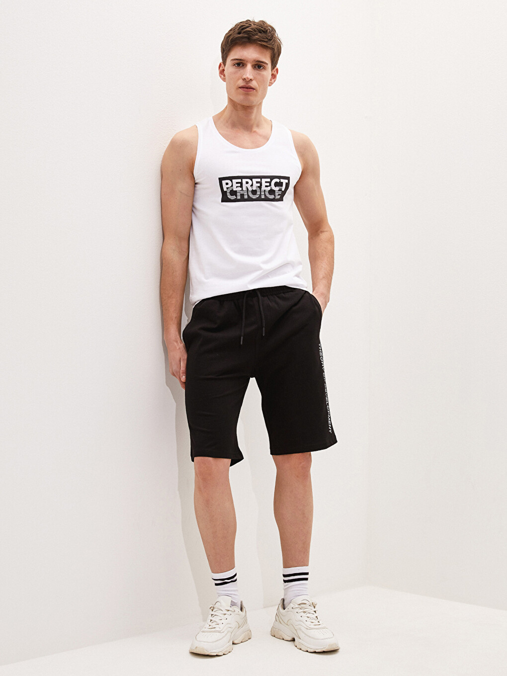 Narrow Mold Combed Cotton Men's Sports Shorts-1