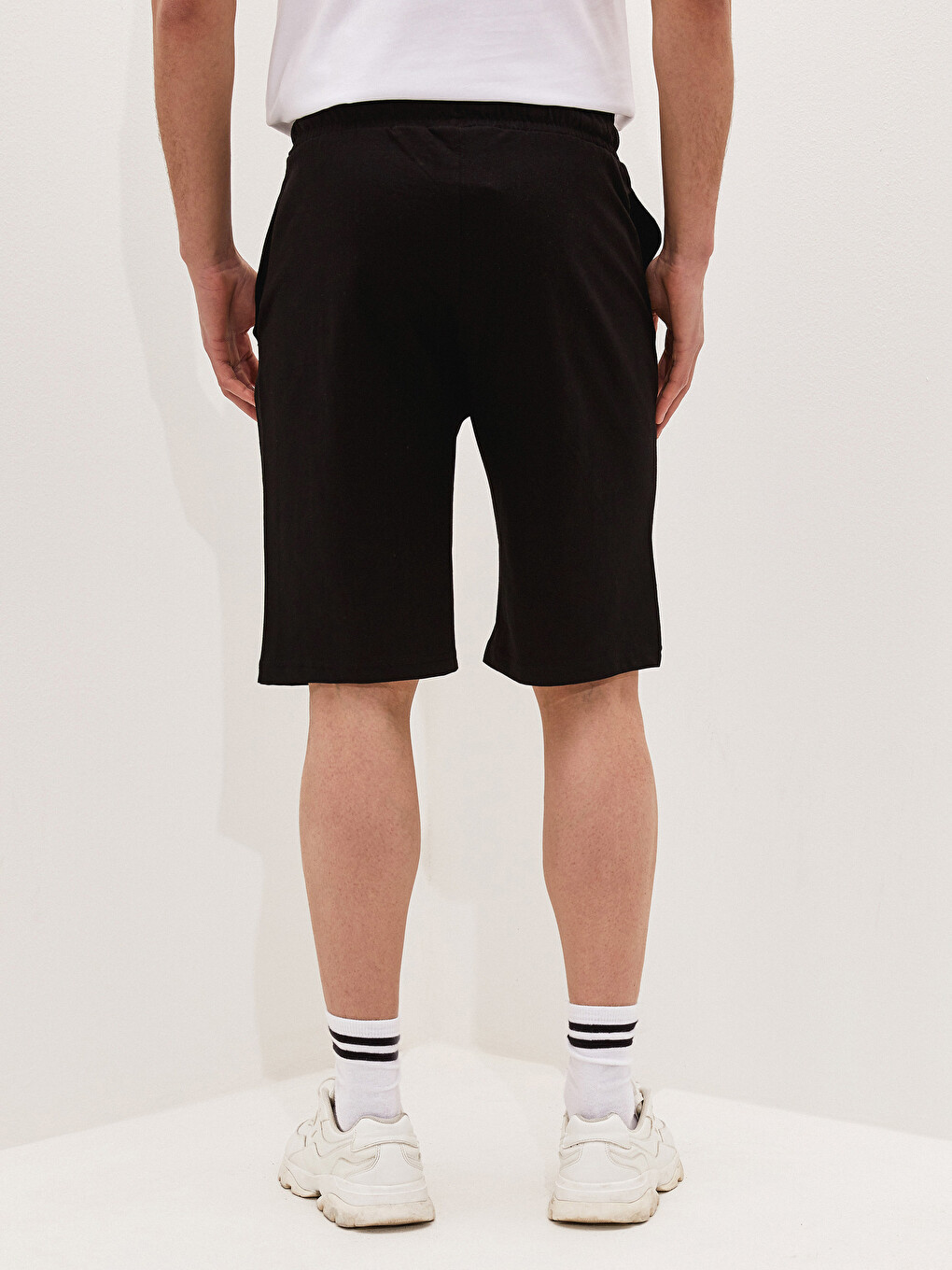 Narrow Mold Combed Cotton Men's Sports Shorts-3
