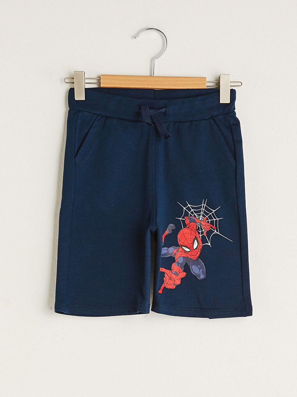 LCW Kids Elastic Waist Spider-Man Printed Boys' Shorts -S1AB43Z4-JC7