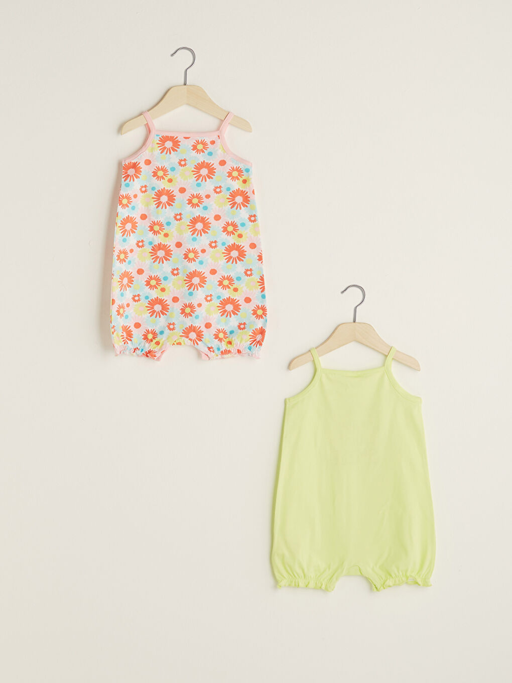 Yeşil Kare Yaka Askılı Baskılı Kız Bebek Tulum 2'li-1