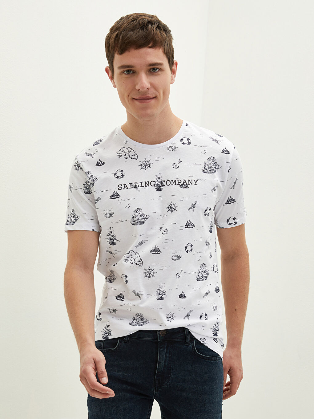 Beyaz Bisiklet Yaka Kısa Kollu Baskılı Penye Erkek Tişört-1