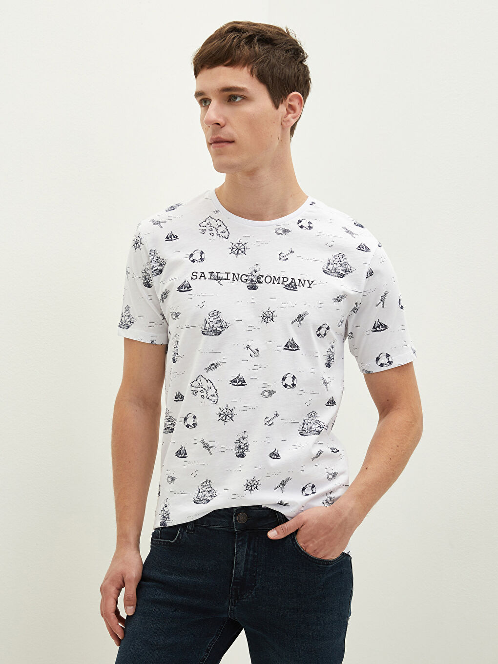 Beyaz Bisiklet Yaka Kısa Kollu Baskılı Penye Erkek Tişört