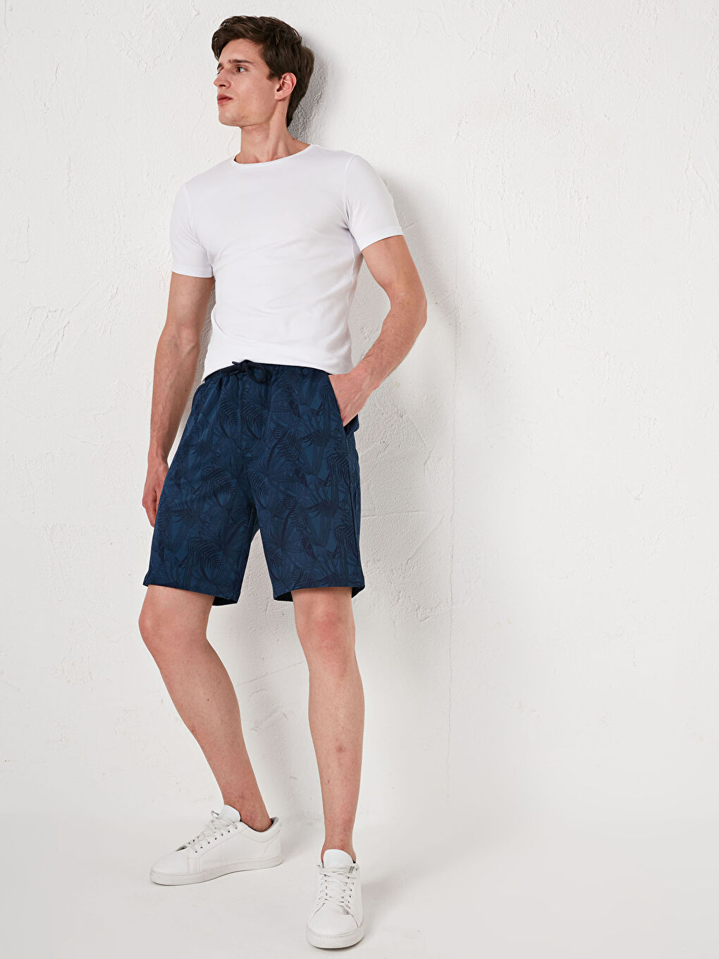 İndigo Standart Kalıp Desenli Erkek Şort