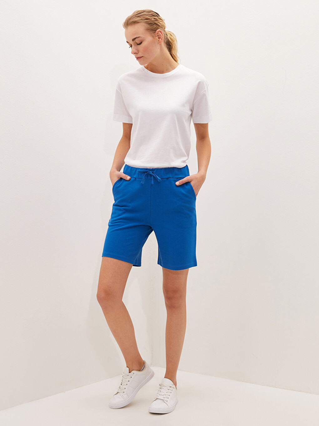 Elastic Waist Pocket Detailed Piqué Fabric Women's Shorts-12