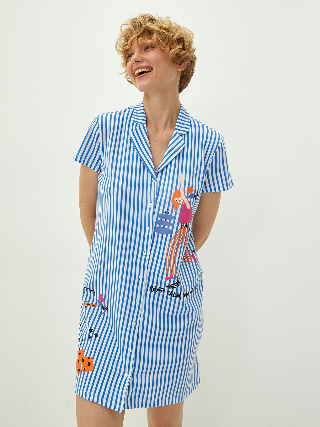 Beyaz Gömlek Yaka Baskılı Kısa Kollu Pamuklu Kadın Gecelik