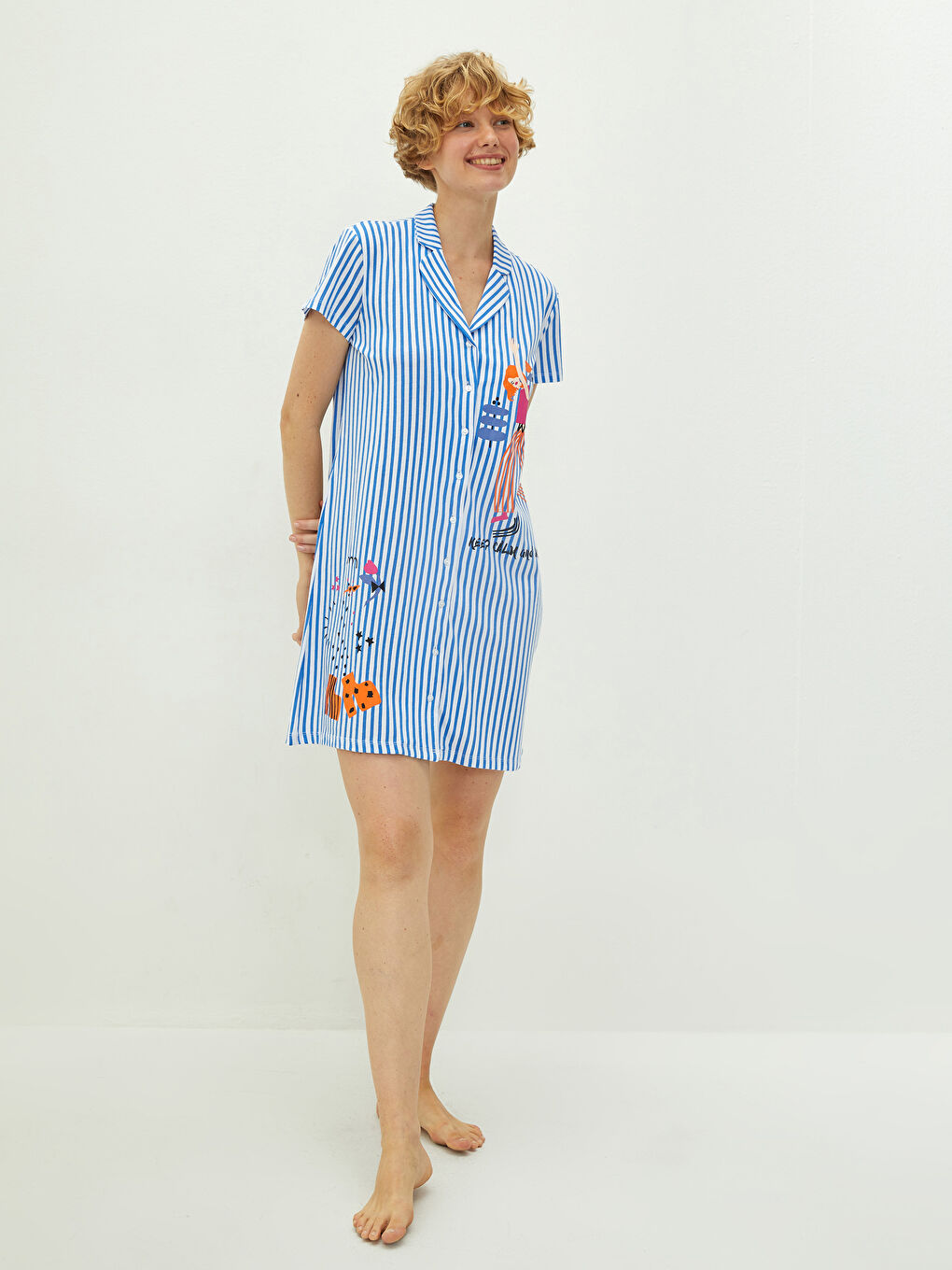 Beyaz Gömlek Yaka Baskılı Kısa Kollu Pamuklu Kadın Gecelik-1