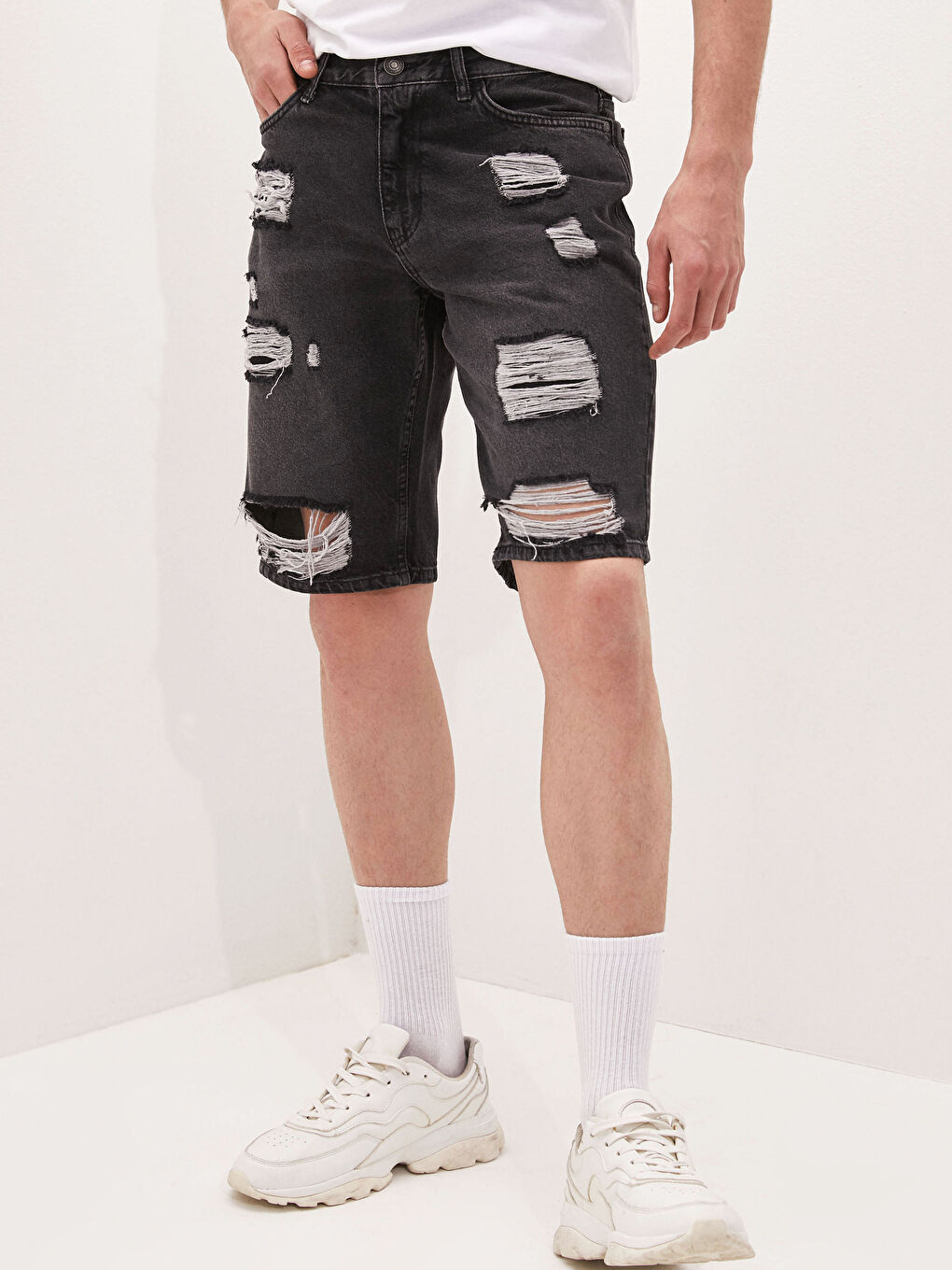 Siyah Standart Kalıp Erkek Jean Şort-4