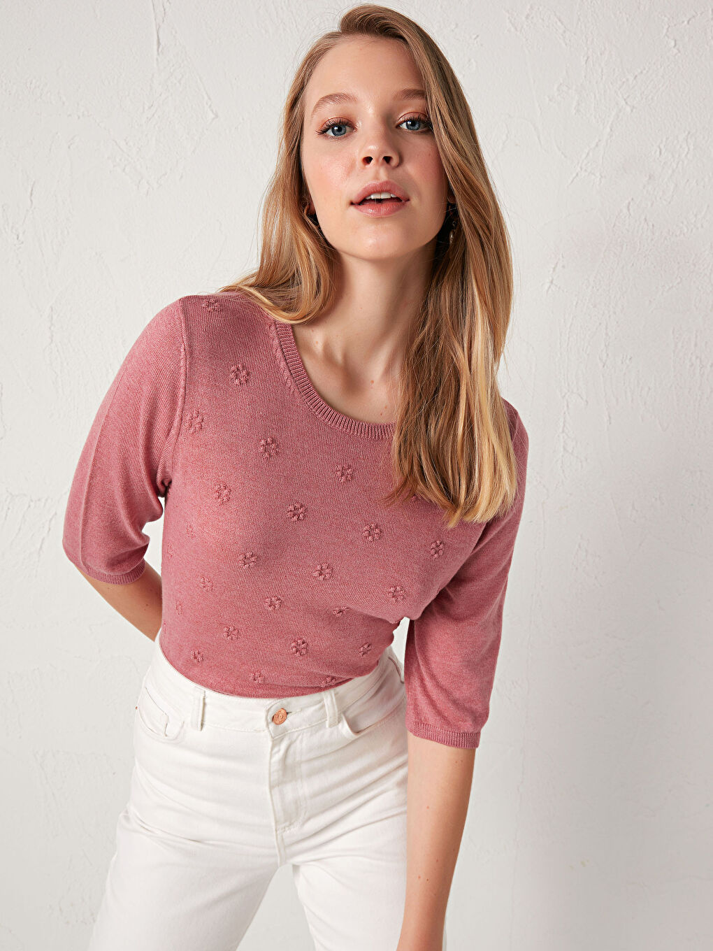 LCWAIKIKI Basic Crew Neck Floral Pattern Knitwear Sweater -S1AK25Z8-LCC
