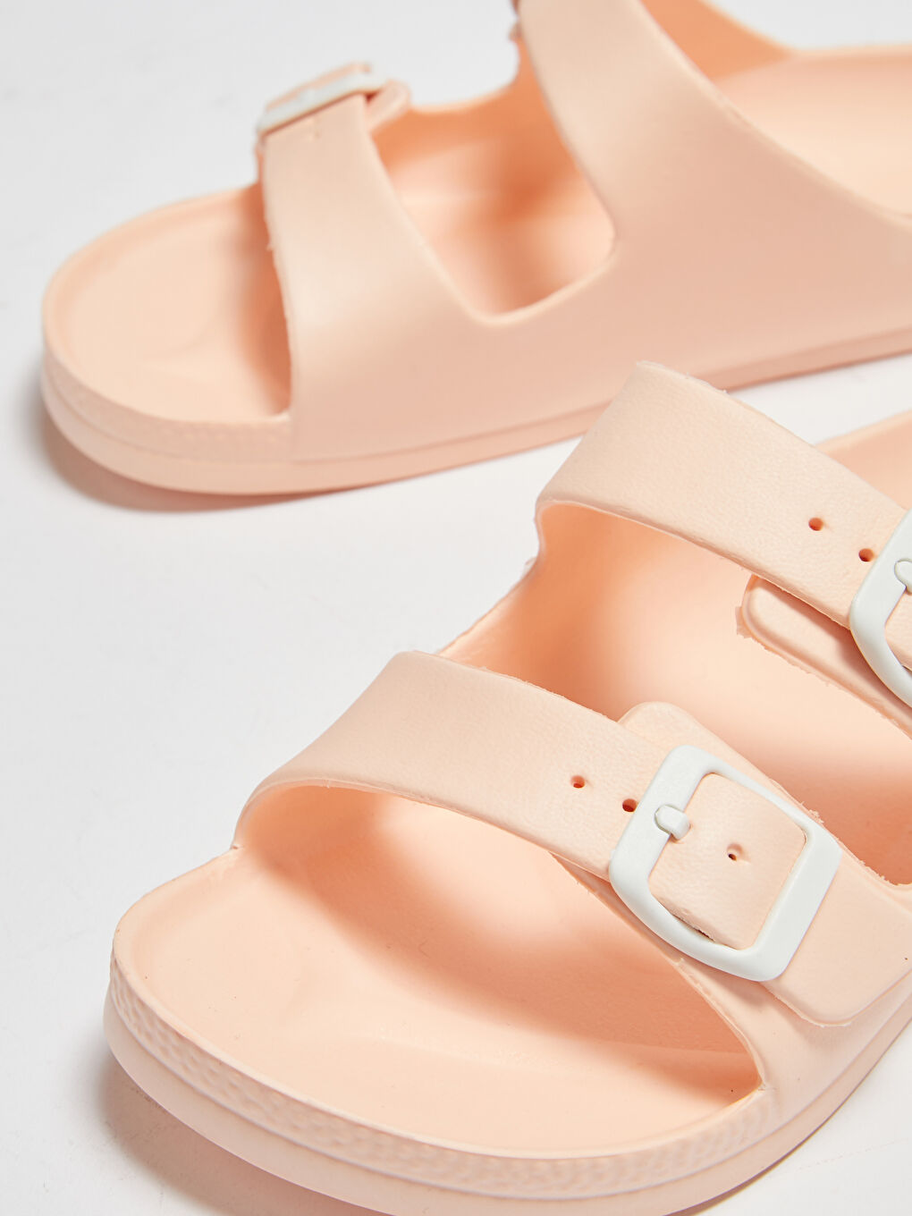 Women's Buckled Beach Slippers-3