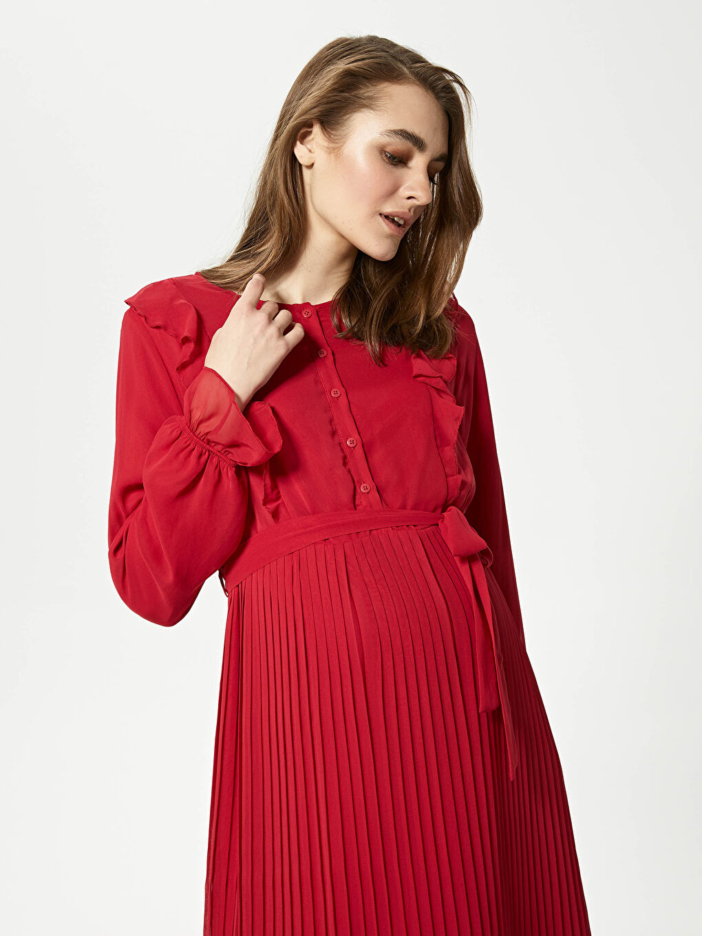 فستان حوامل شيفون بكم طويل بتفاصيل كشكشة وياقة دائرية-2