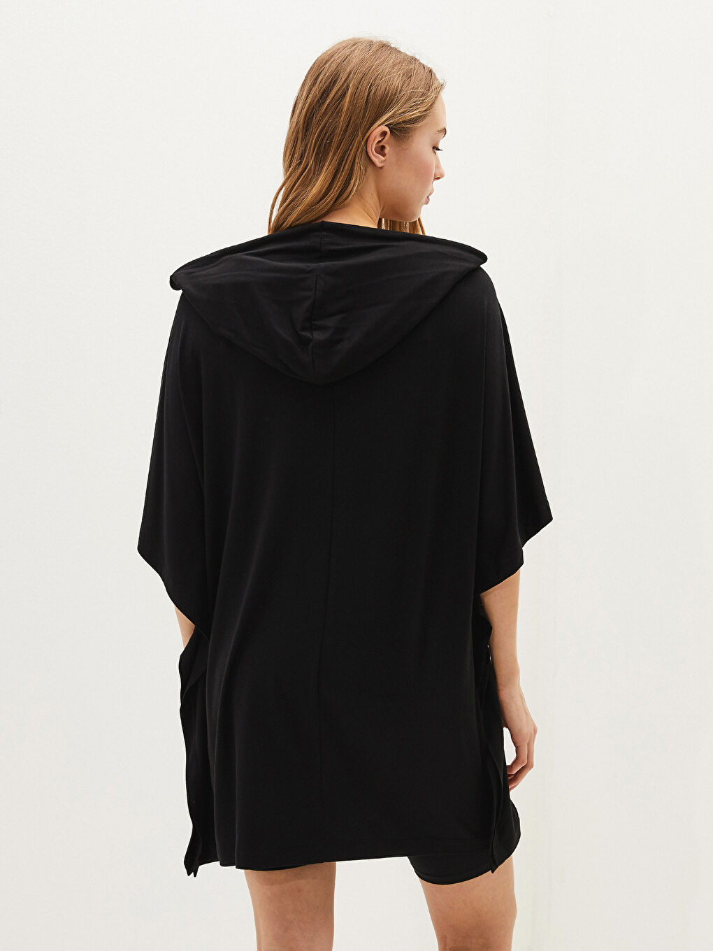 Siyah Kapüşon Yaka Düz Viskon Kadın Pijama Üst-4