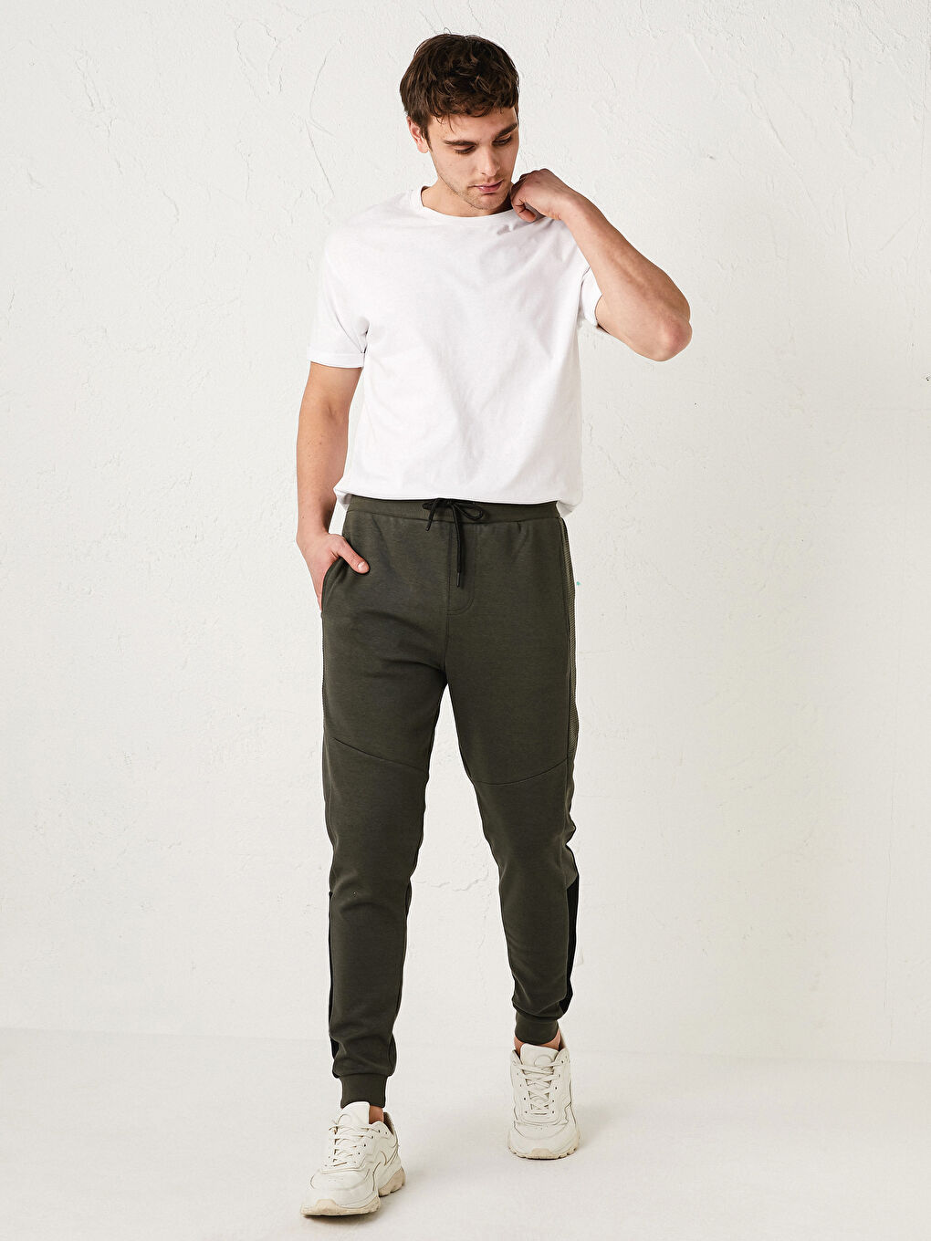 Тънък фит Спортни панталони за мъже-1