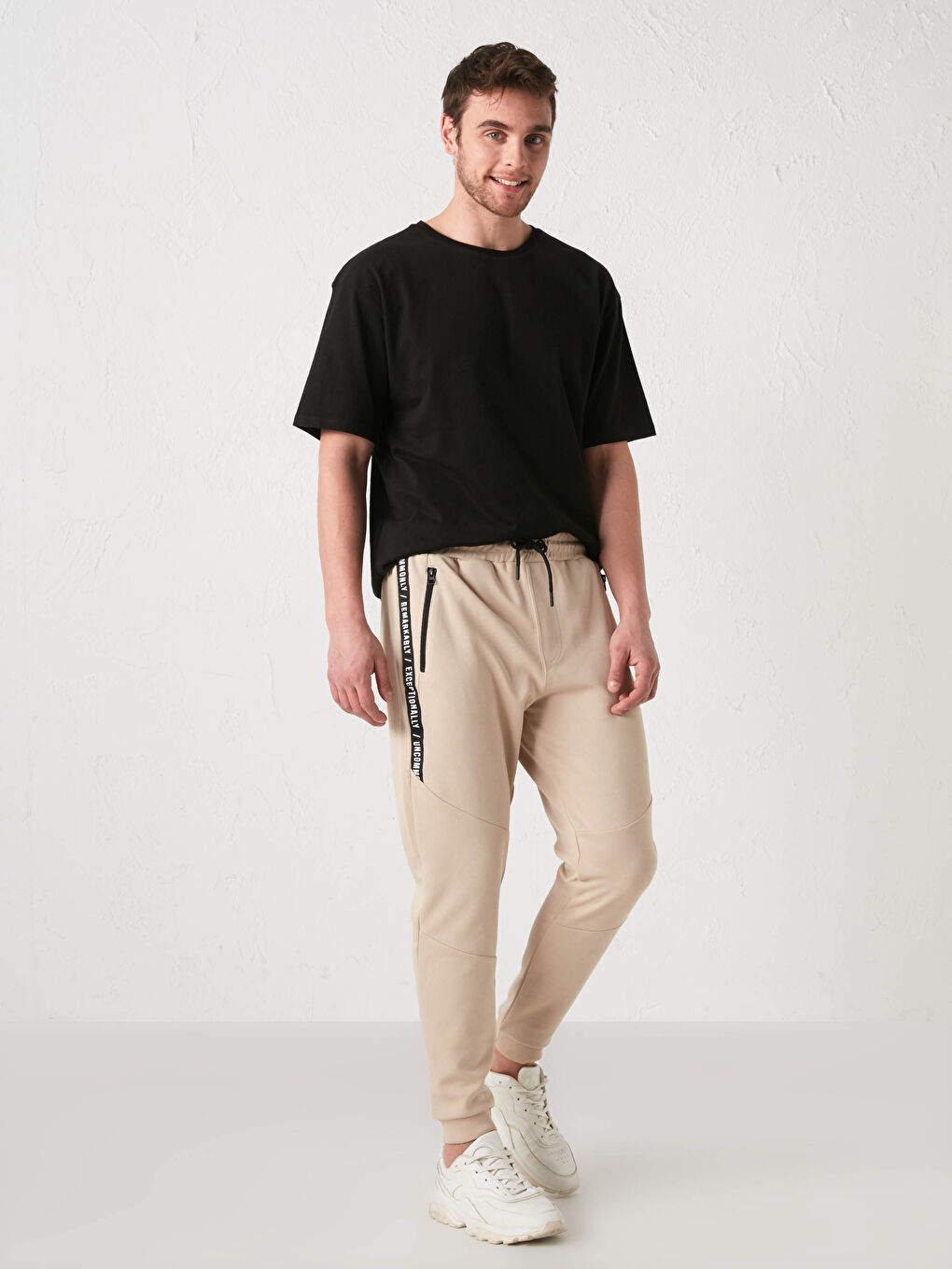 Slim Fit Men's Sweatpants-1