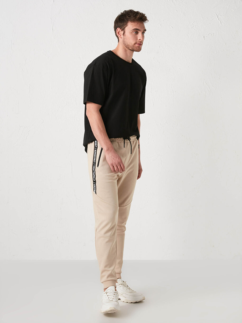 Slim Fit Men's Sweatpants-2