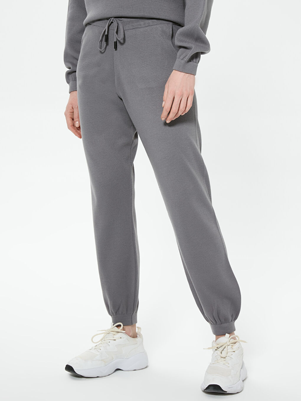 بنطلون تريكو بتفاصيل رباط على الوسط-7