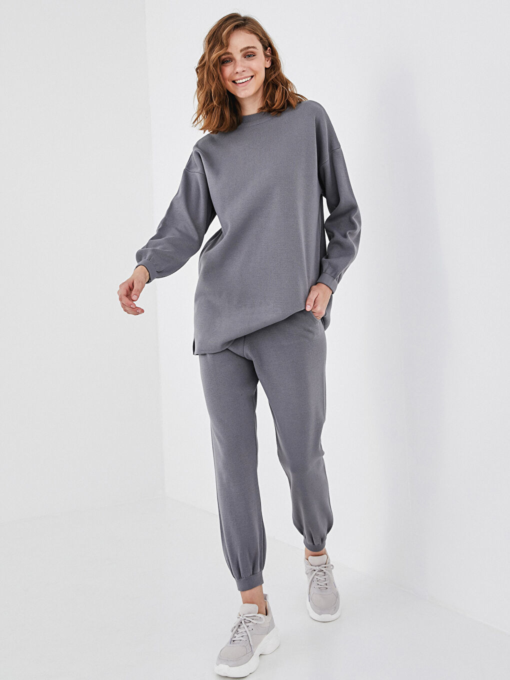 بنطلون تريكو بتفاصيل رباط على الوسط