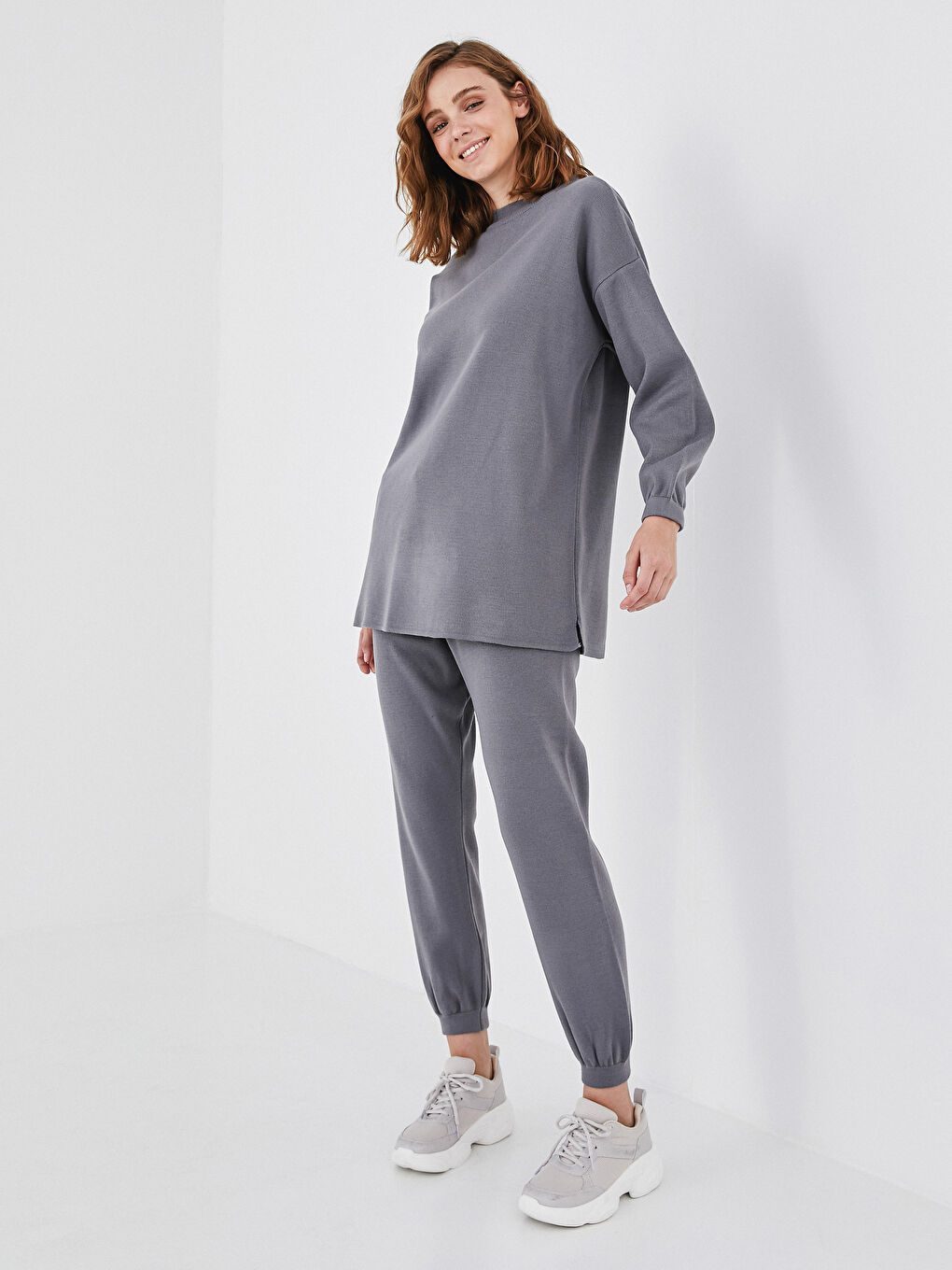 بنطلون تريكو بتفاصيل رباط على الوسط-1