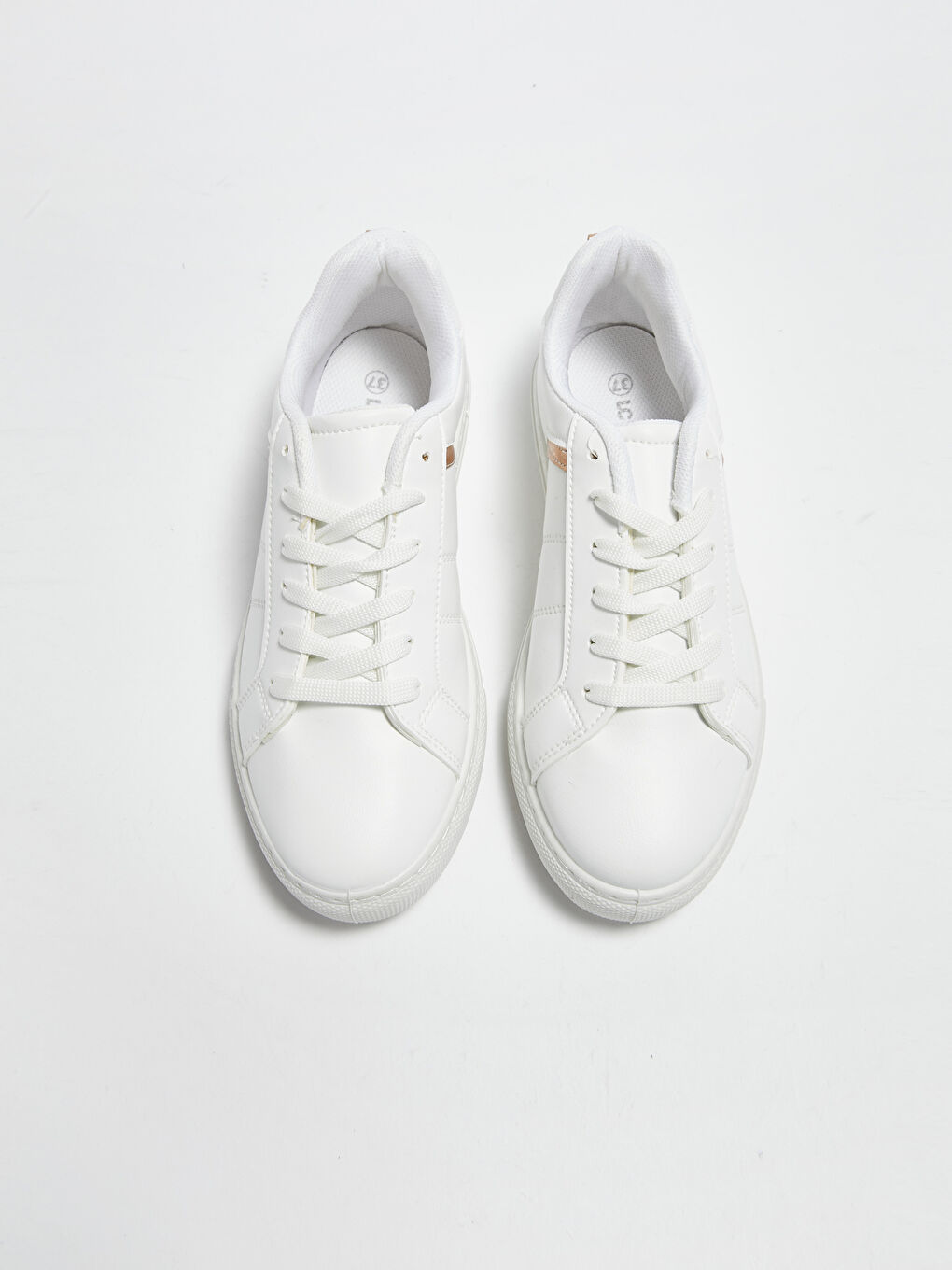 Beyaz Bağcıklı Kadın Spor Ayakkabı-3