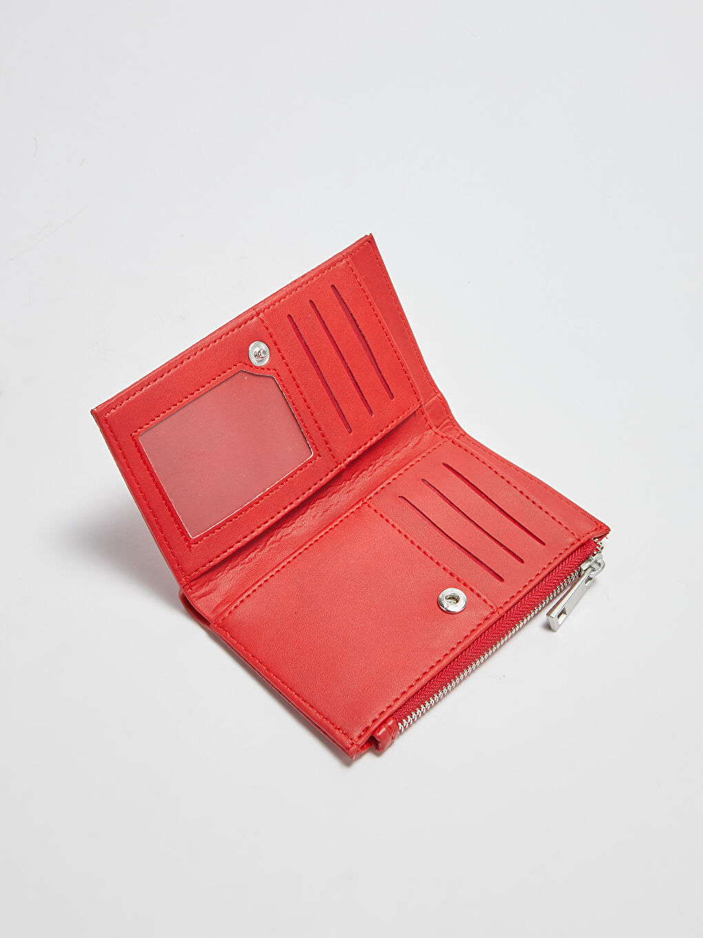 Kırmızı Deri Görünümlü Kadın Cüzdan-1