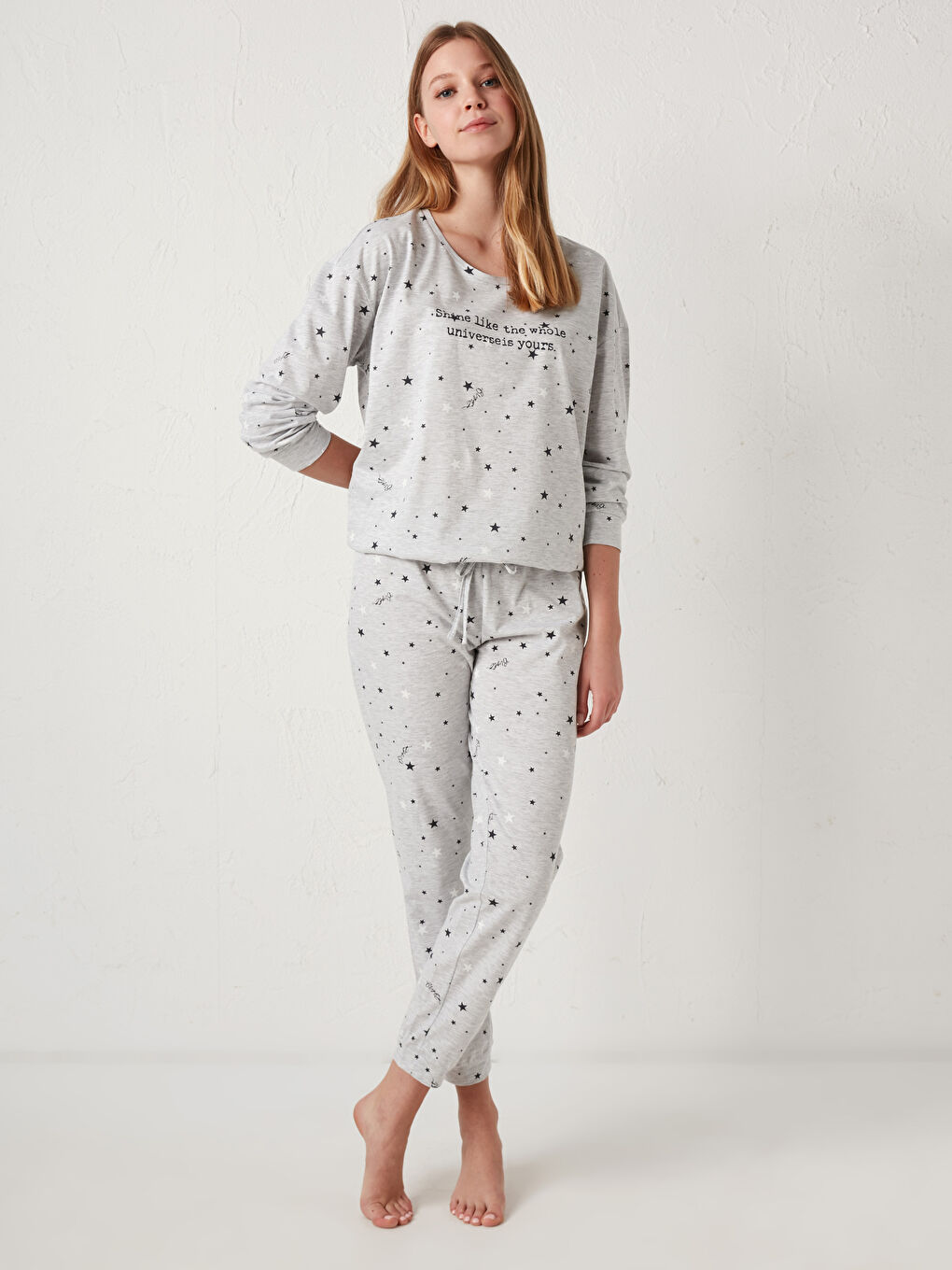 Gri Slogan Baskılı Pijama Takımı