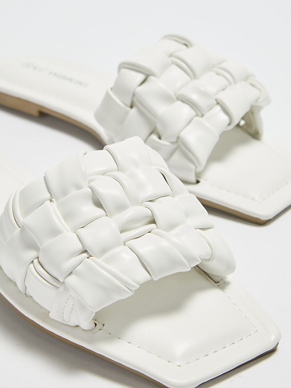 Faux Leather Women's Slippers-4